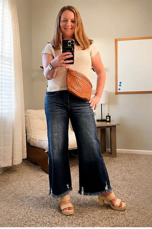 Liv - Mid Rise Crop Wide Leg Jeans